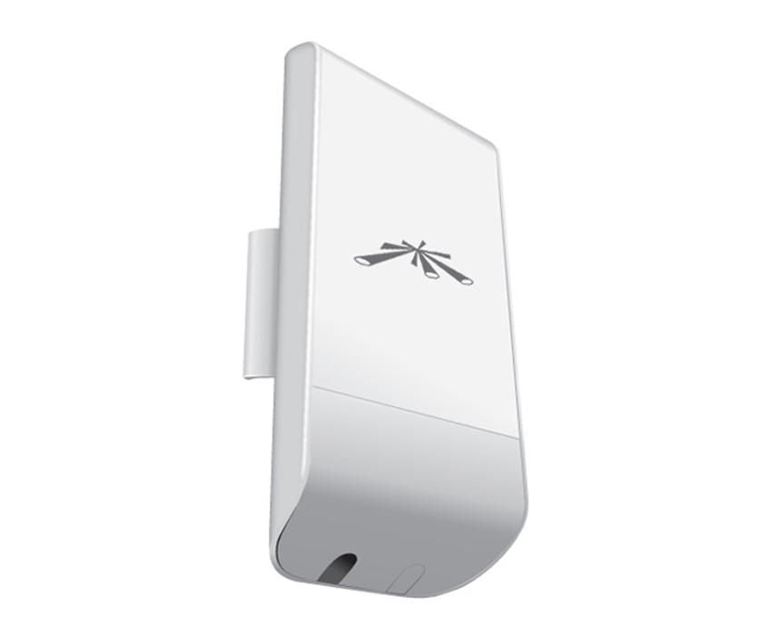 Ubiquiti 2.4 GHz, 10/100 Ethernet RJ-45, 32 MB SDRAM, 8 MB Flash, 5+ km, PoE